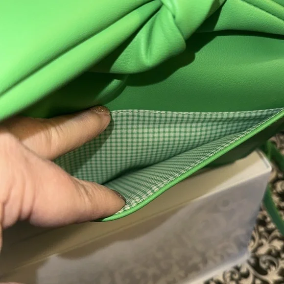 NWOT NANETTE LEPORE FLAP CROSSBODY BAG WITH A BOW 💚 luxury Fabulous Bow - Picture 5 of 16